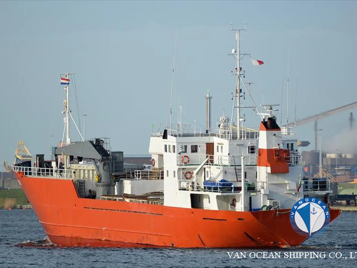 Reefer ship for sale