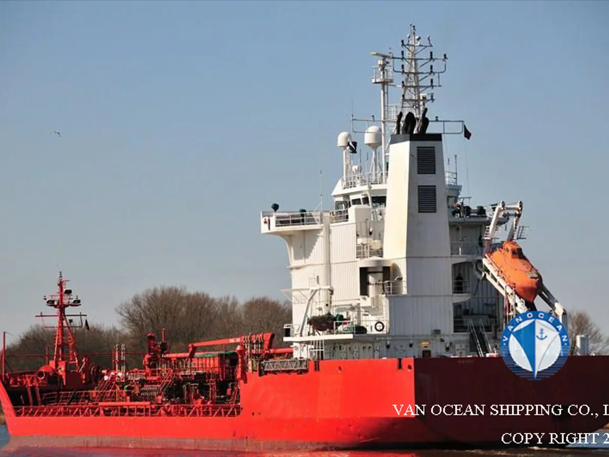 Oil/Chemical tanker for sale