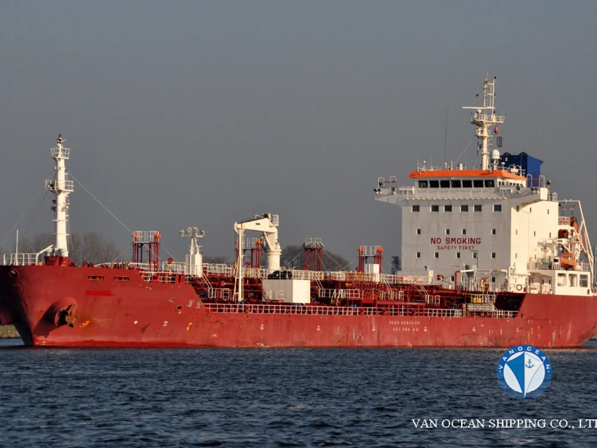 Oil/Chemical tanker for sale