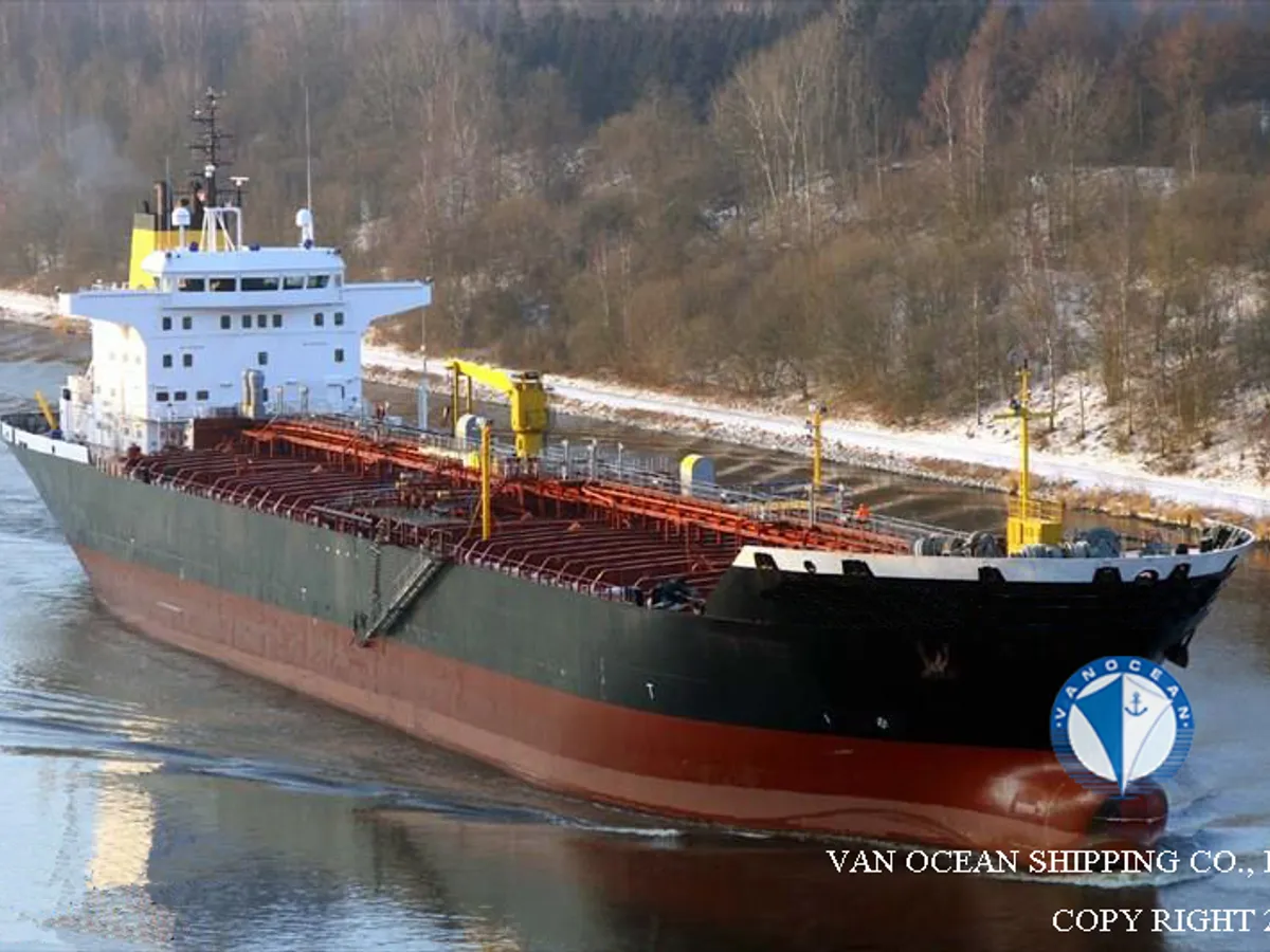 Oil/Chemical tanker for sale