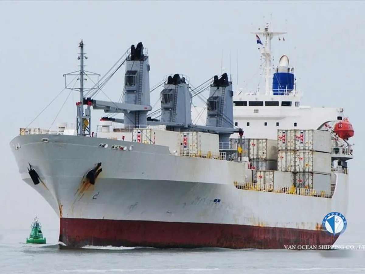 Reefer ship for sale