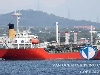 Oil/Chemical tanker for sale