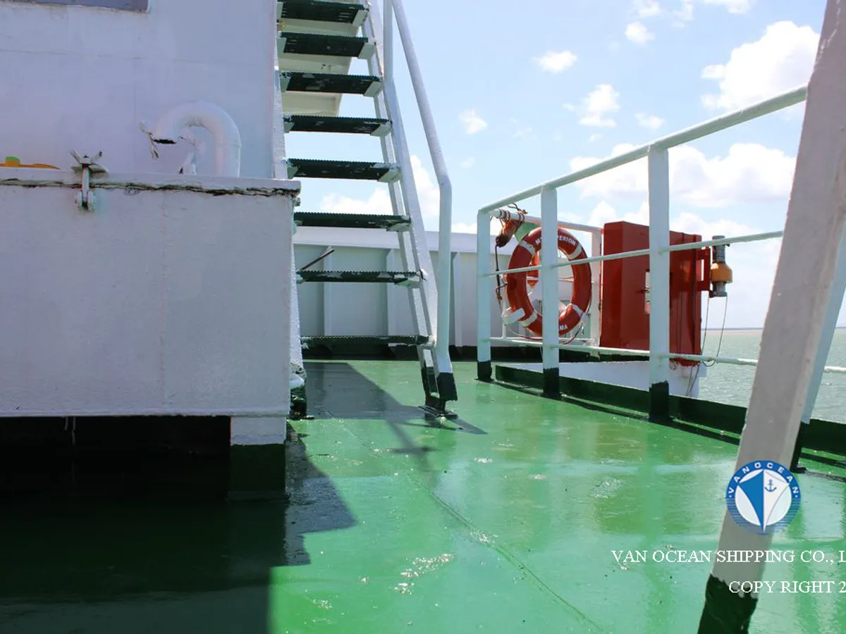 Oil/Chemical tanker for sale
