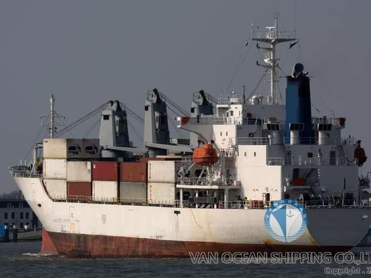 Oil/Chemical tanker for sale