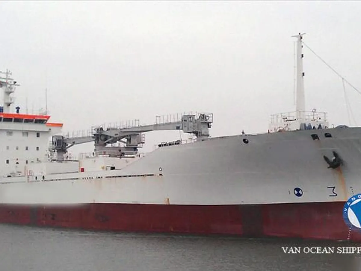 Reefer ship for sale