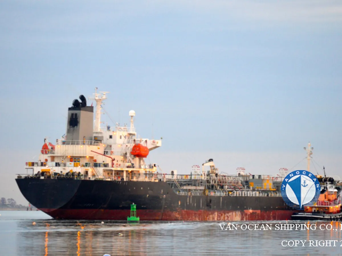 Oil/Chemical tanker for sale