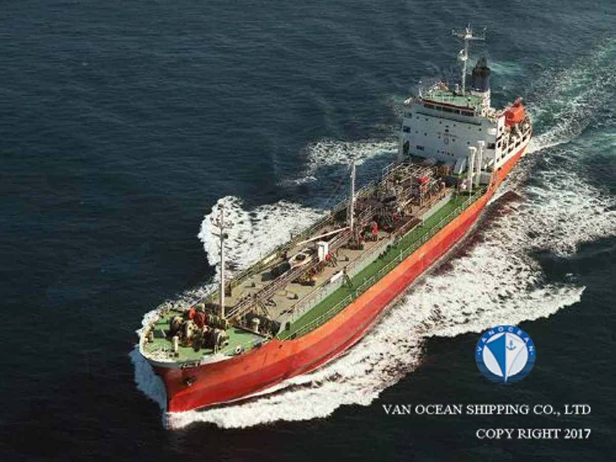 Oil/Chemical tanker for sale