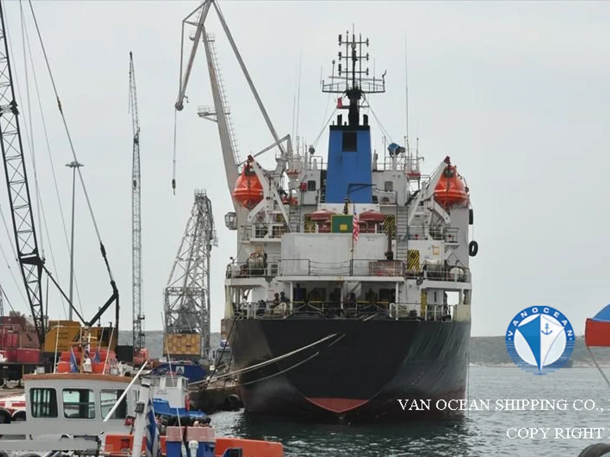 Oil/Chemical tanker for sale