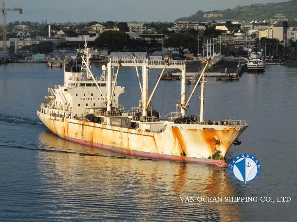 Reefer ship for sale