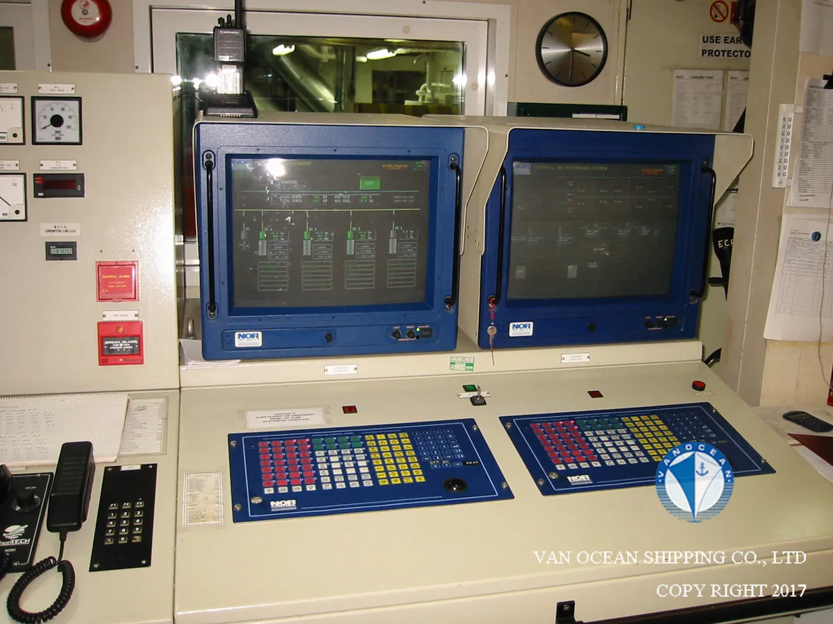 Oil/Chemical tanker for sale