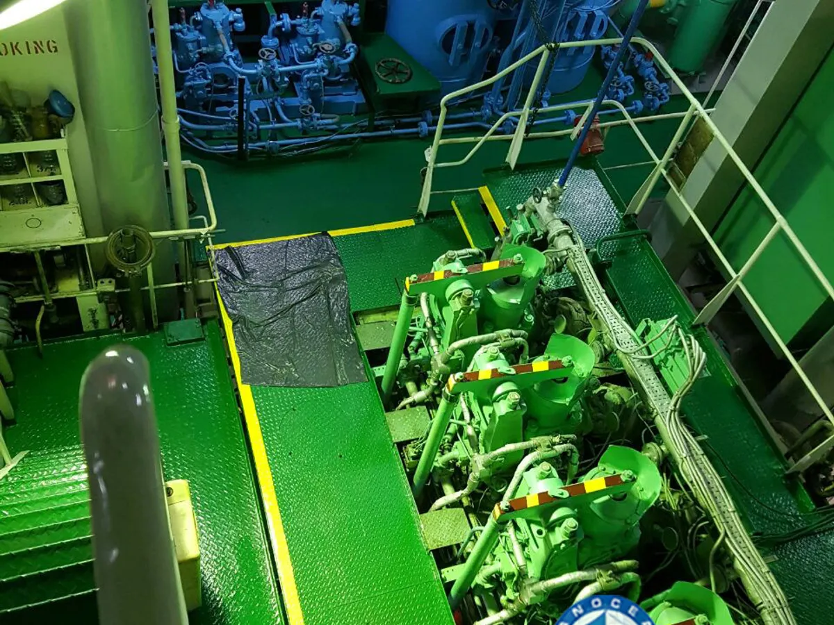 Oil/Chemical tanker for sale
