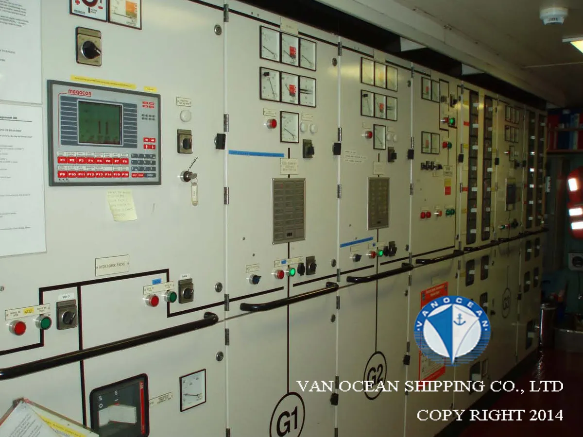Oil/Chemical tanker for sale