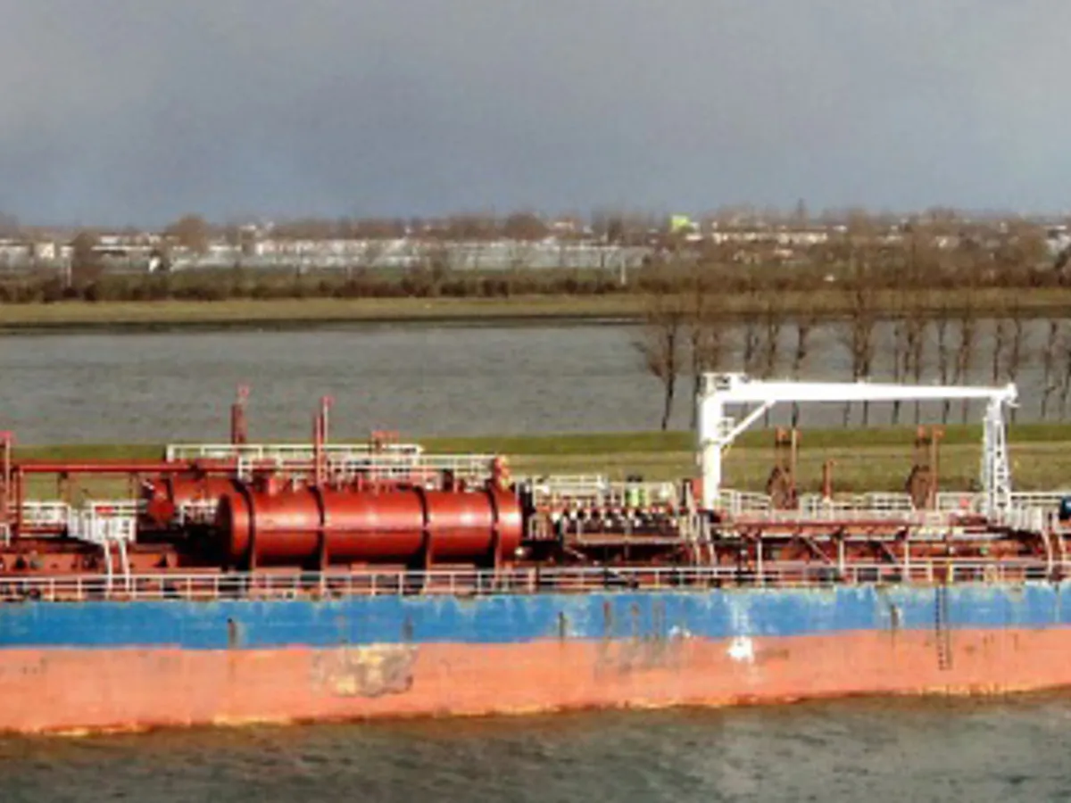Oil/Chemical tanker for sale