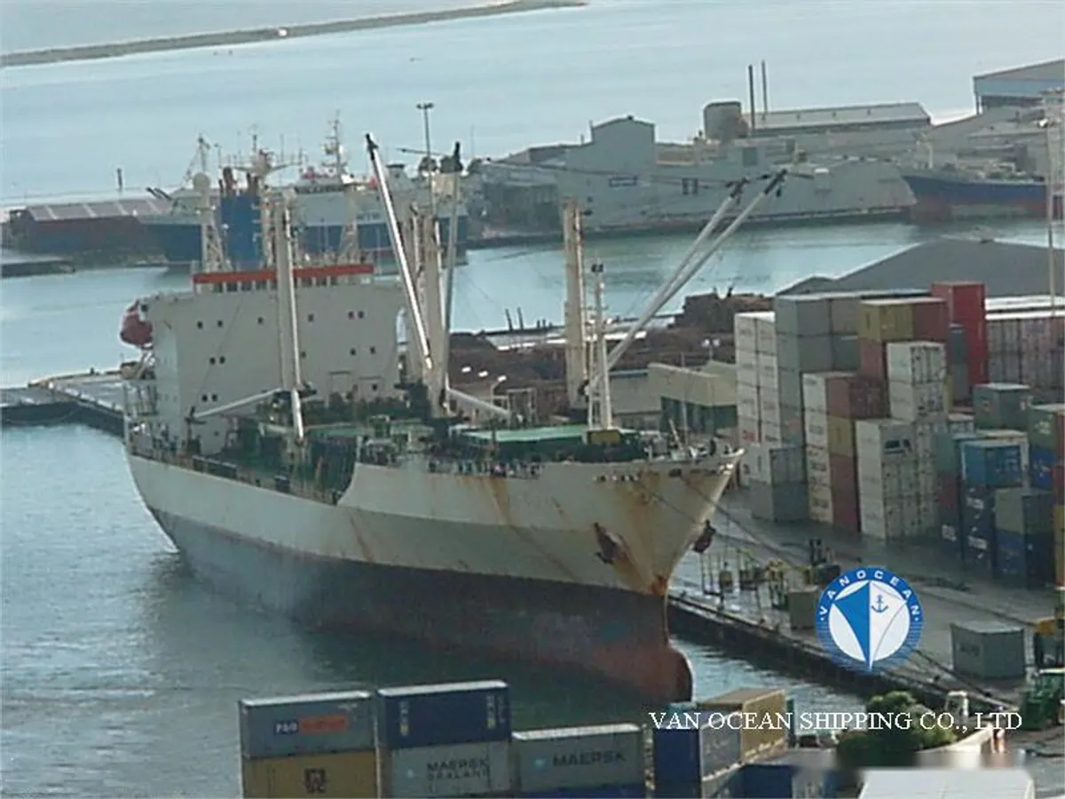 Reefer ship for sale