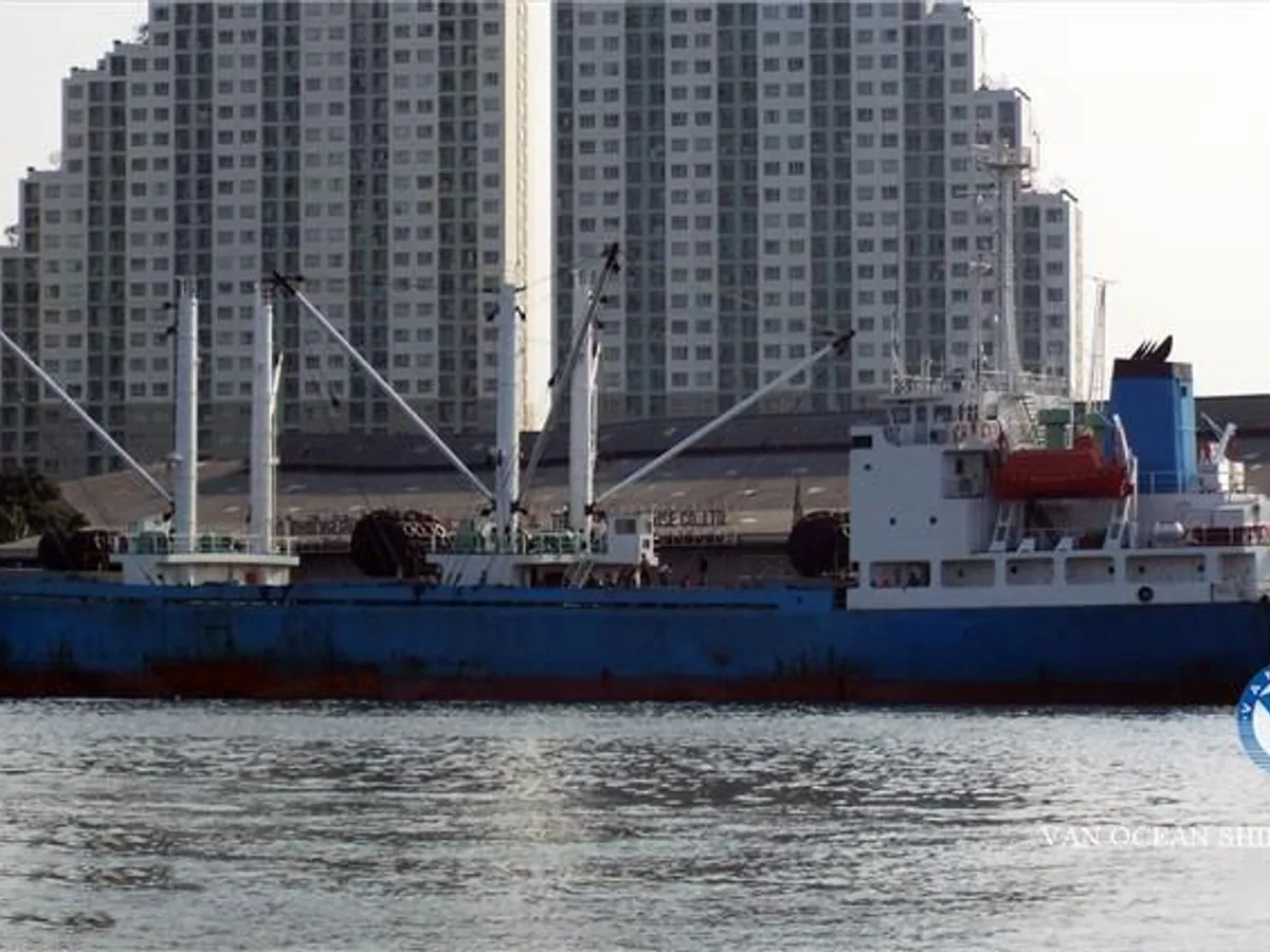 Reefer ship for sale