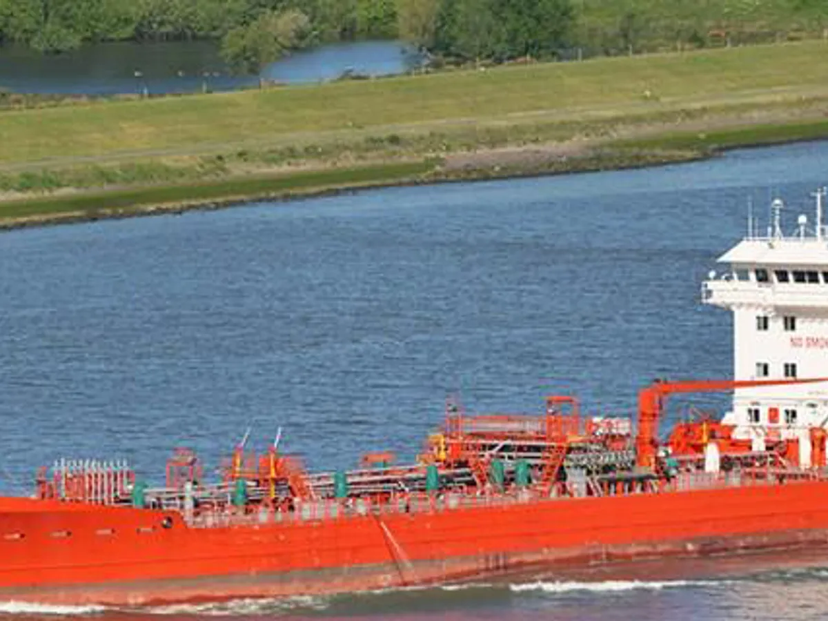 Oil/Chemical tanker for sale