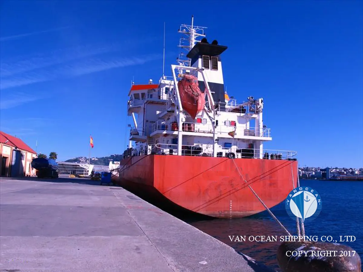 Oil/Chemical tanker for sale