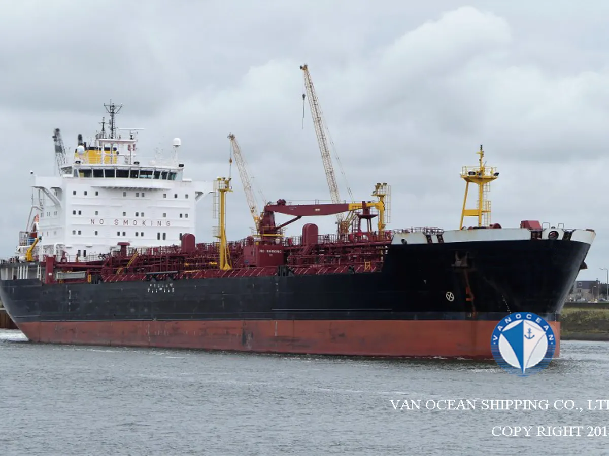 Oil/Chemical tanker for sale