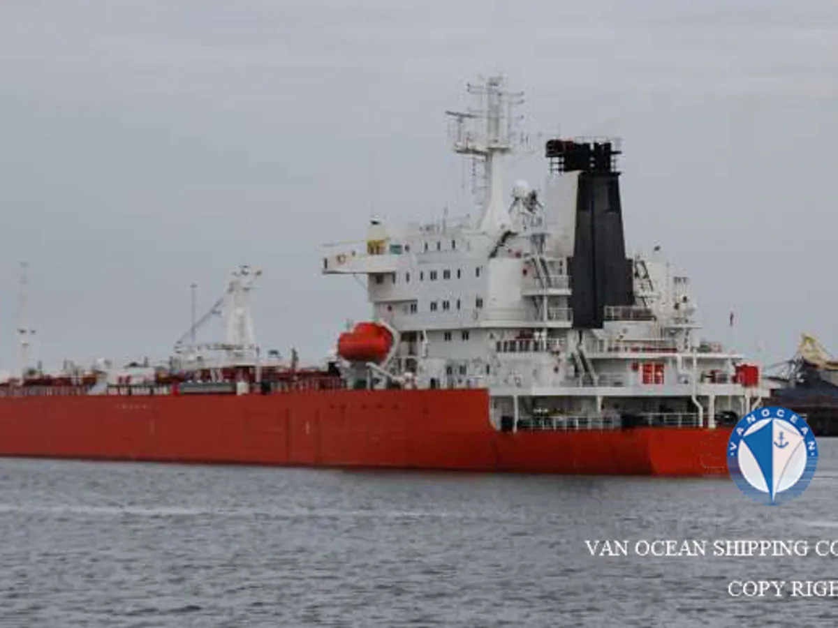 Oil/Chemical tanker for sale