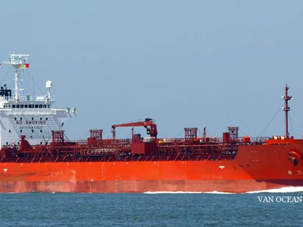Oil/Chemical tanker for sale