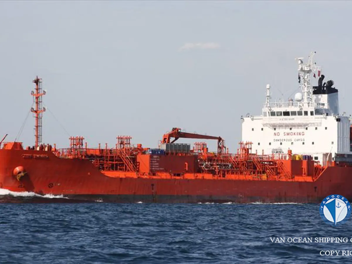 Oil/Chemical tanker for sale