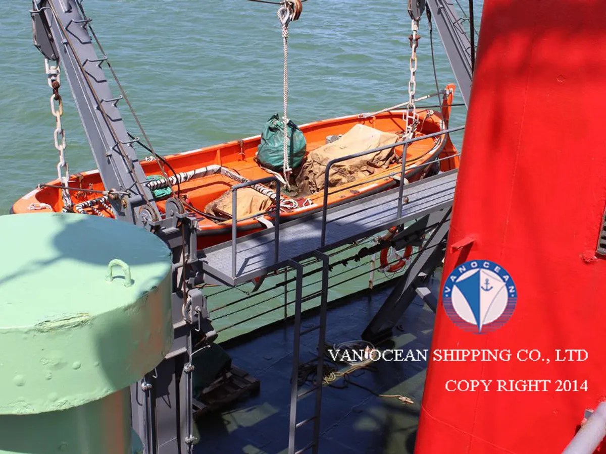 Oil/Chemical tanker for sale