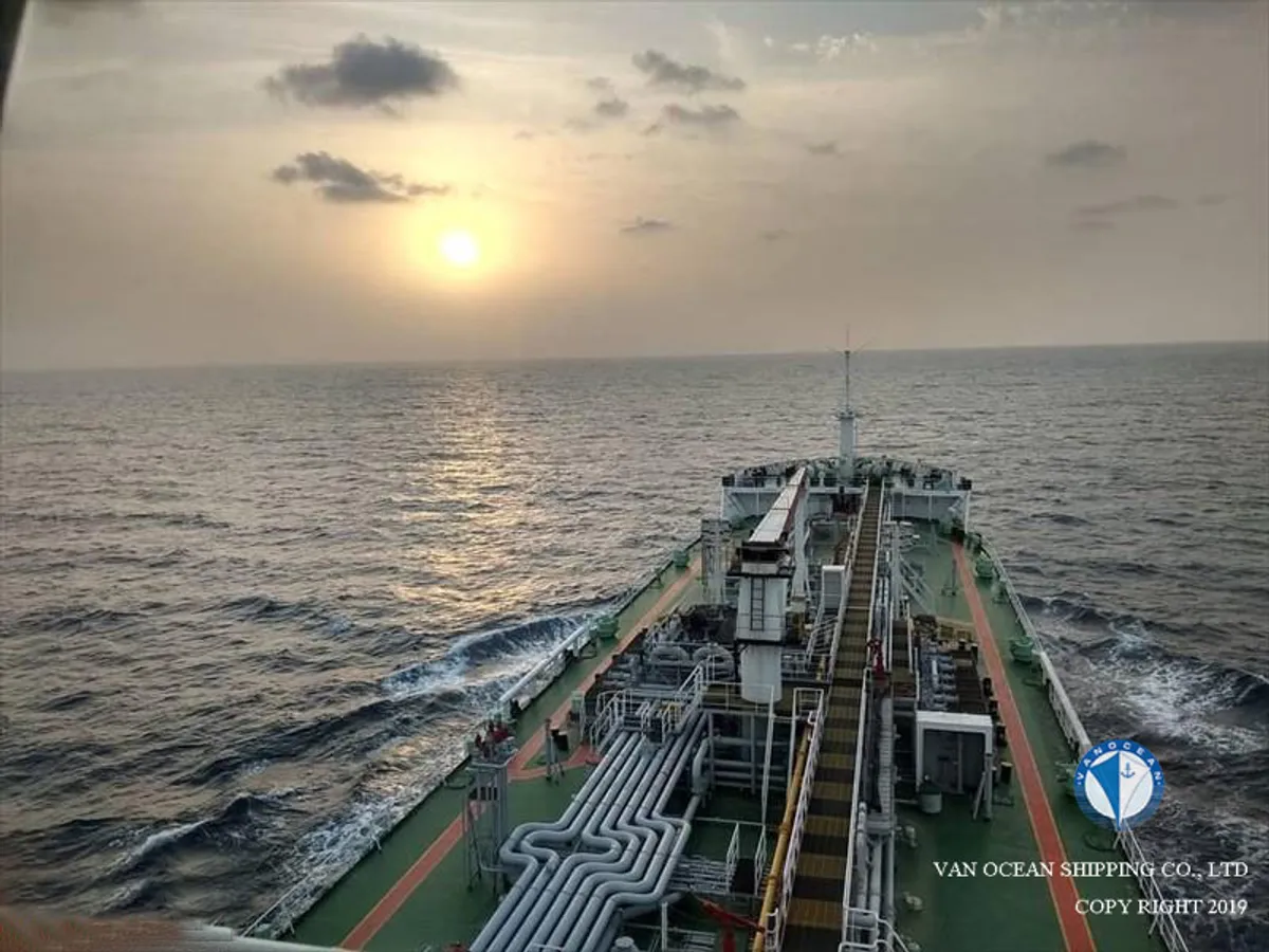 Oil/Chemical tanker for sale