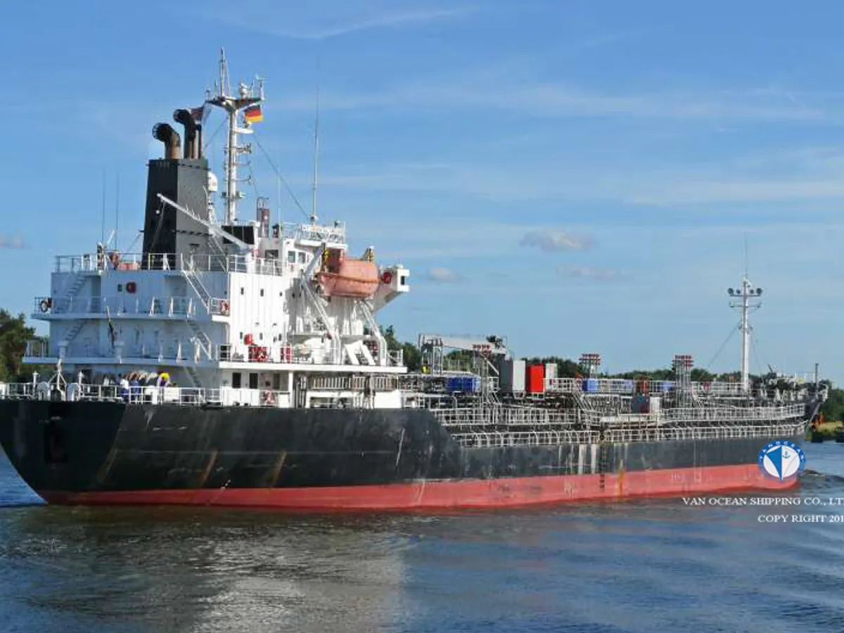 Oil/Chemical tanker for sale