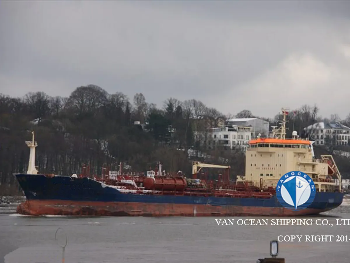 Oil/Chemical tanker for sale