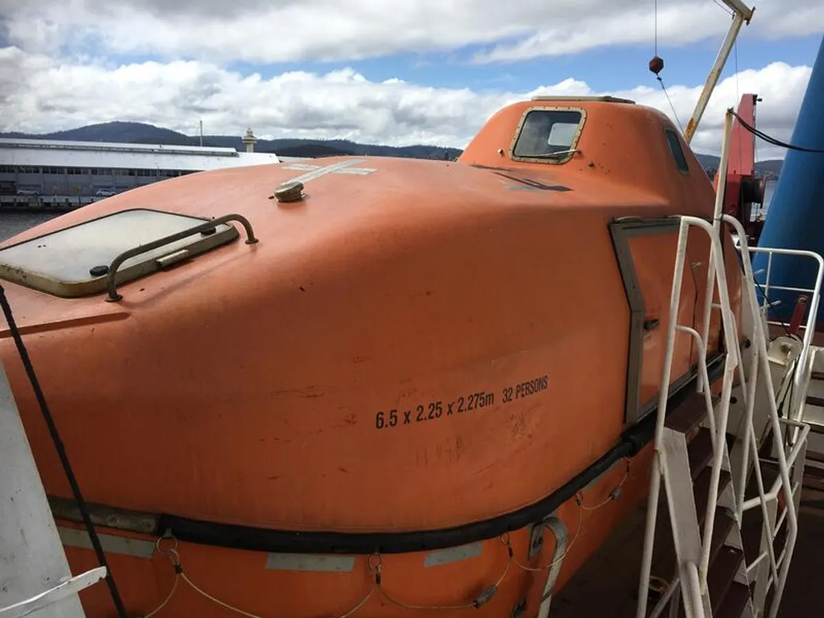 Research vessel for sale
