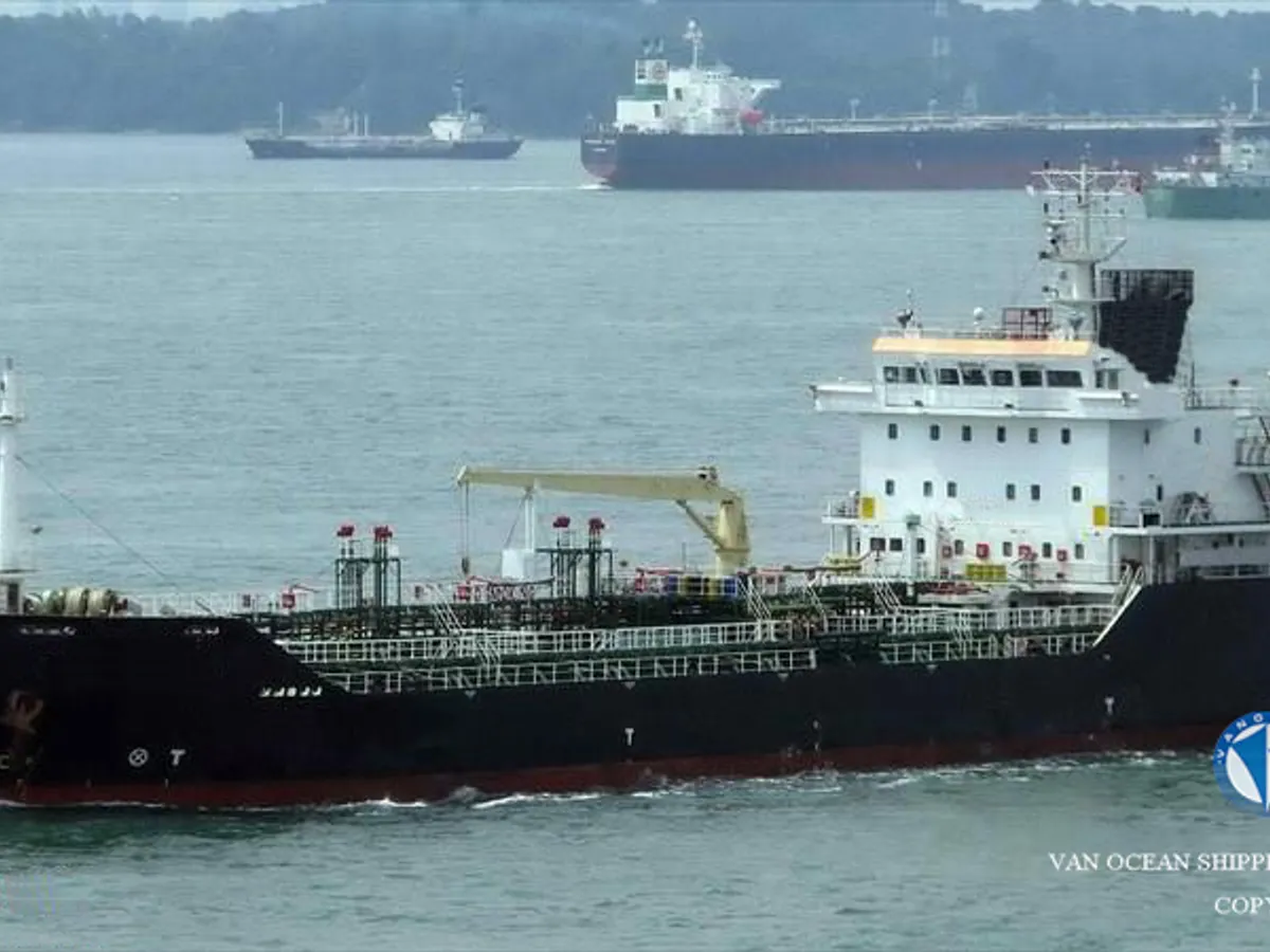Oil/Chemical tanker for sale