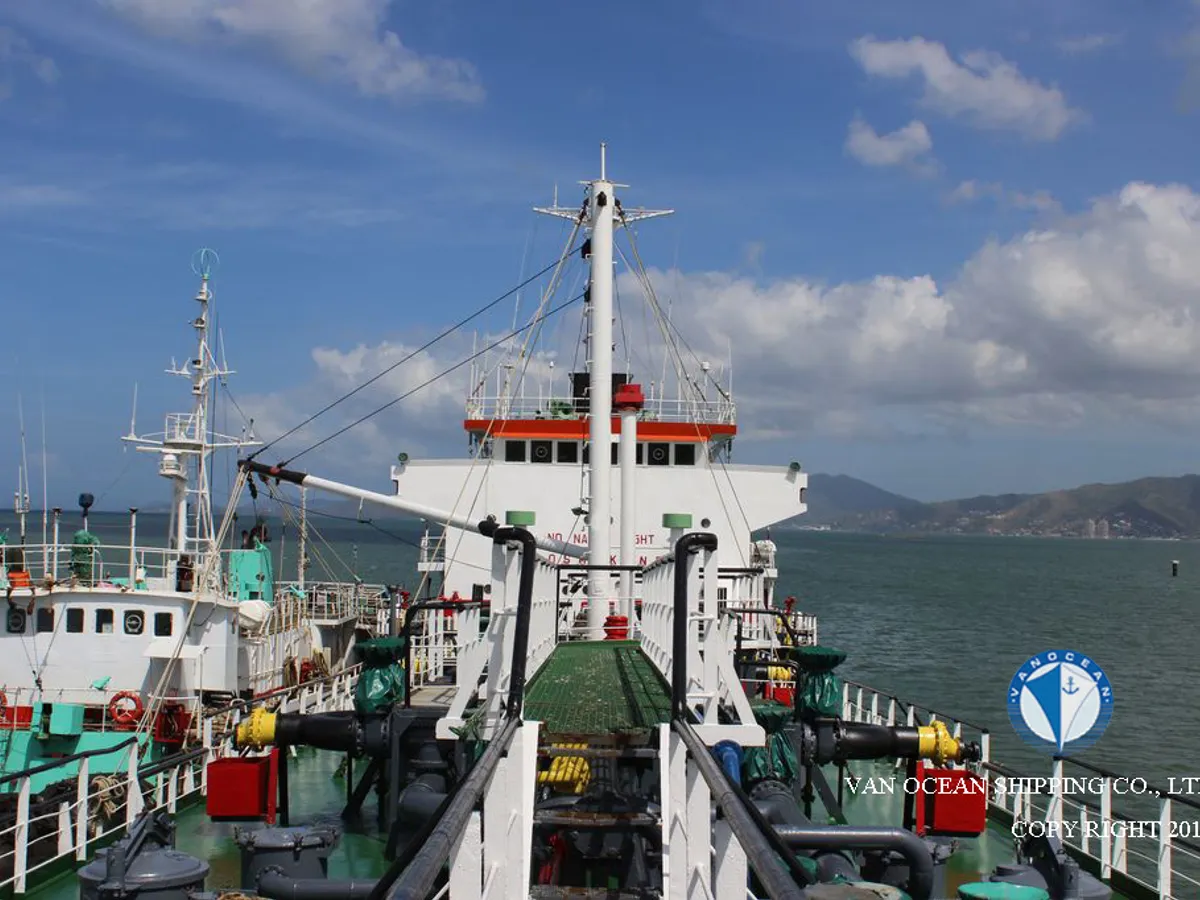 Oil/Chemical tanker for sale