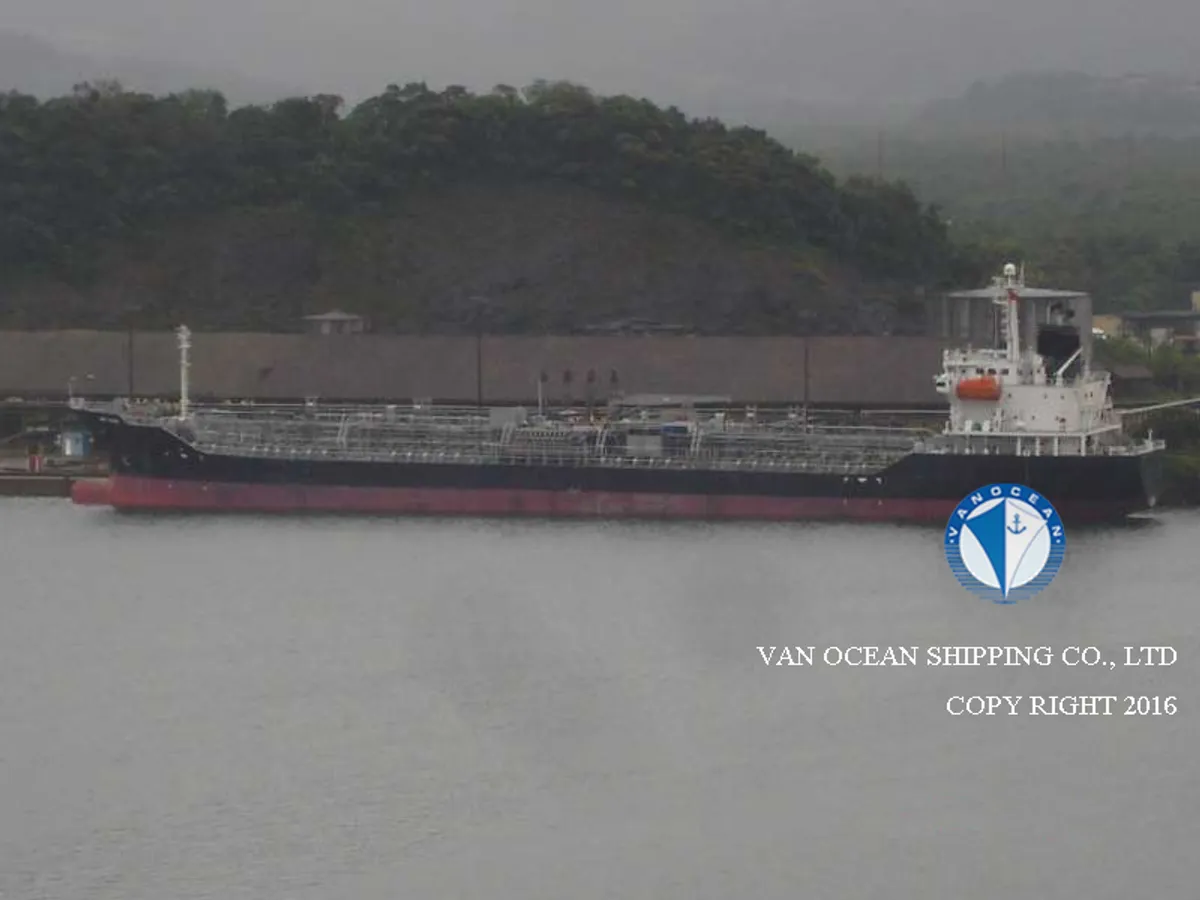 Oil/Chemical tanker for sale