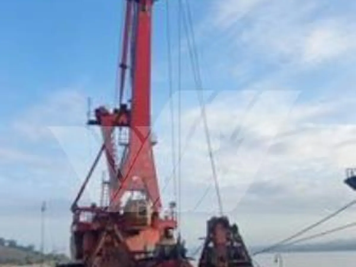 Crane vessel for sale