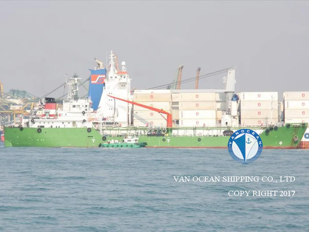 Oil/Chemical tanker for sale