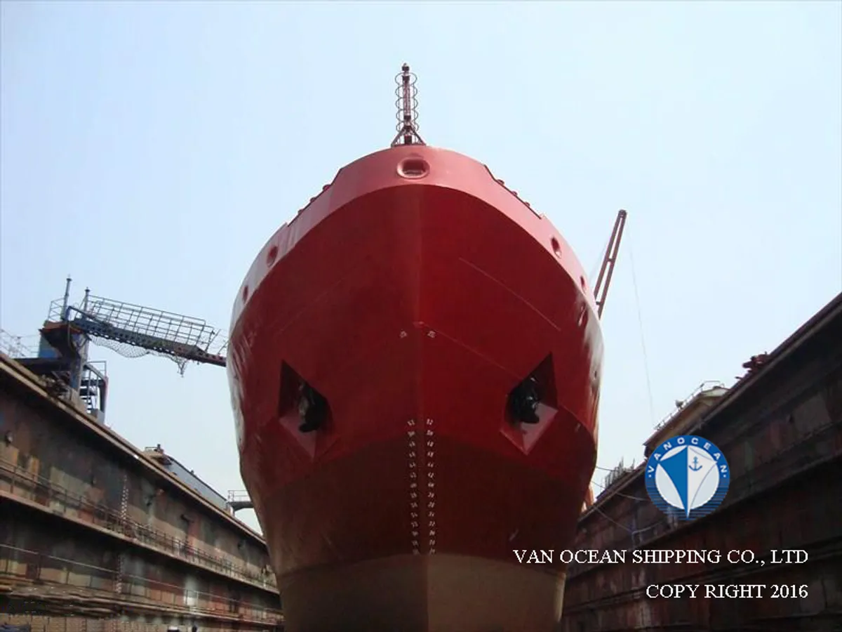 Oil/Chemical tanker for sale