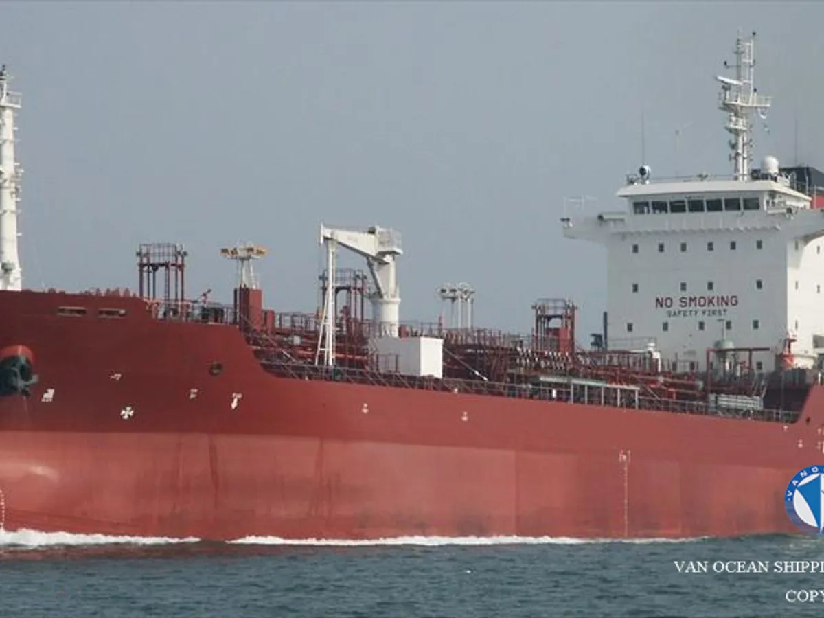 Oil/Chemical tanker for sale