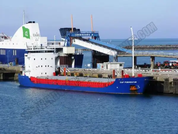 Bulk carrier for sale