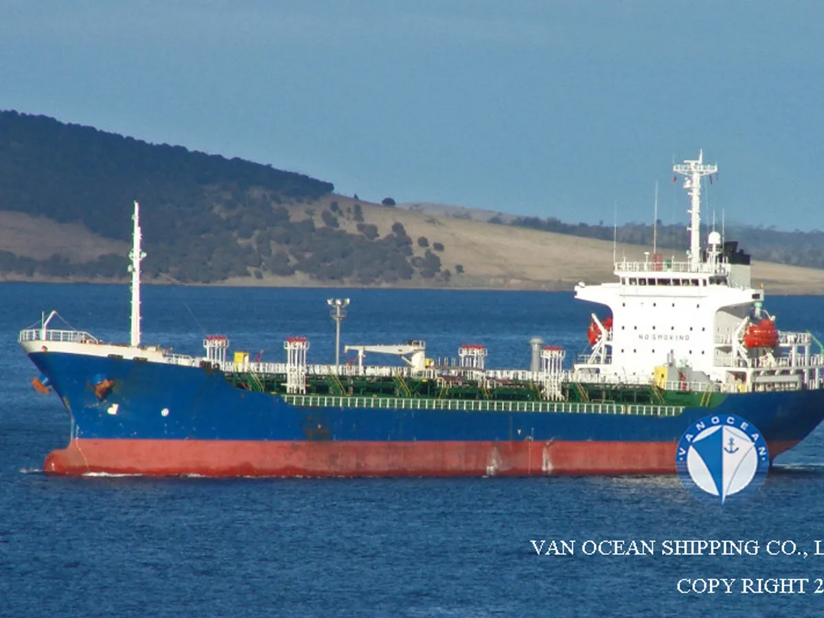 Oil/Chemical tanker for sale