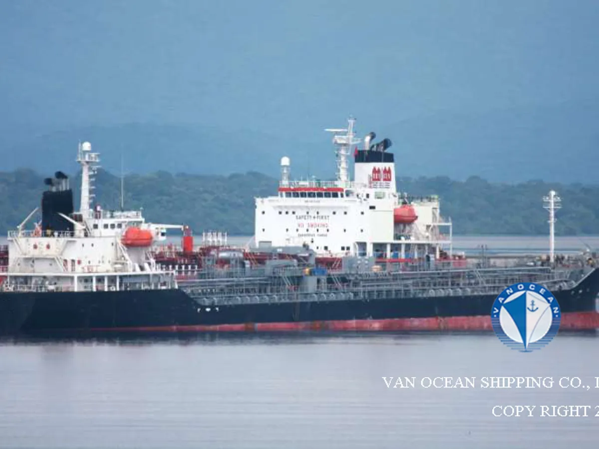 Oil/Chemical tanker for sale