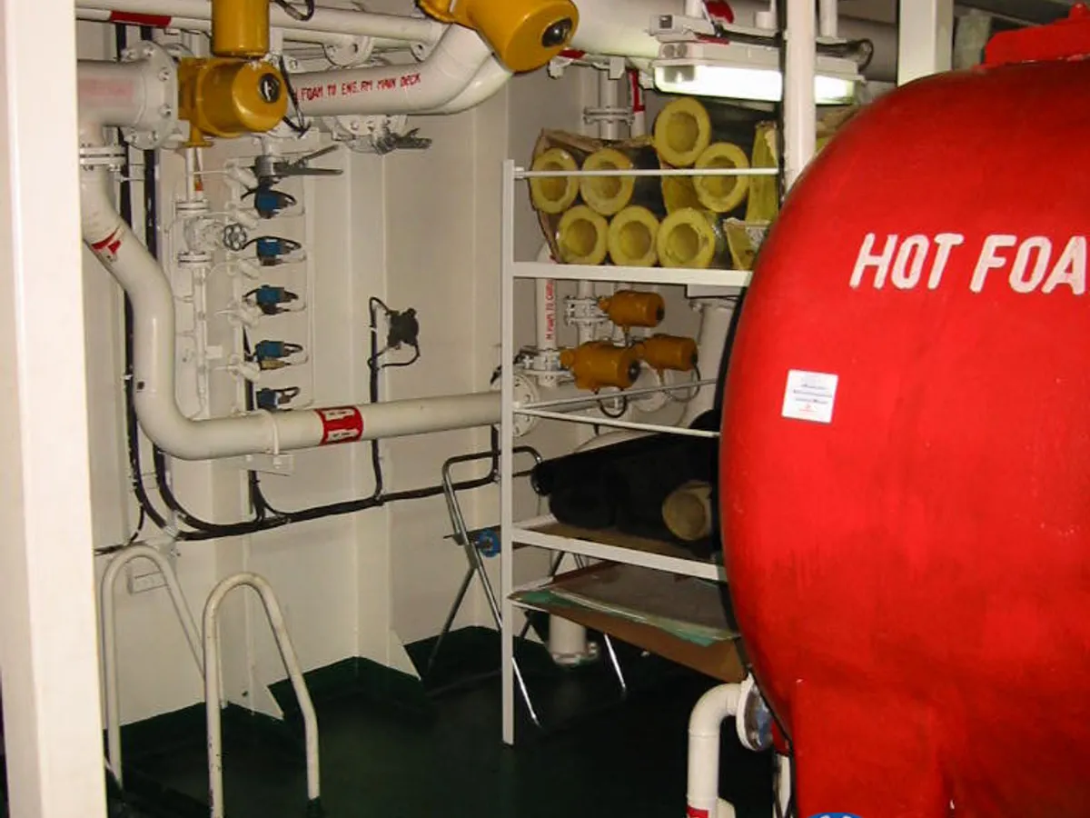 Oil/Chemical tanker for sale