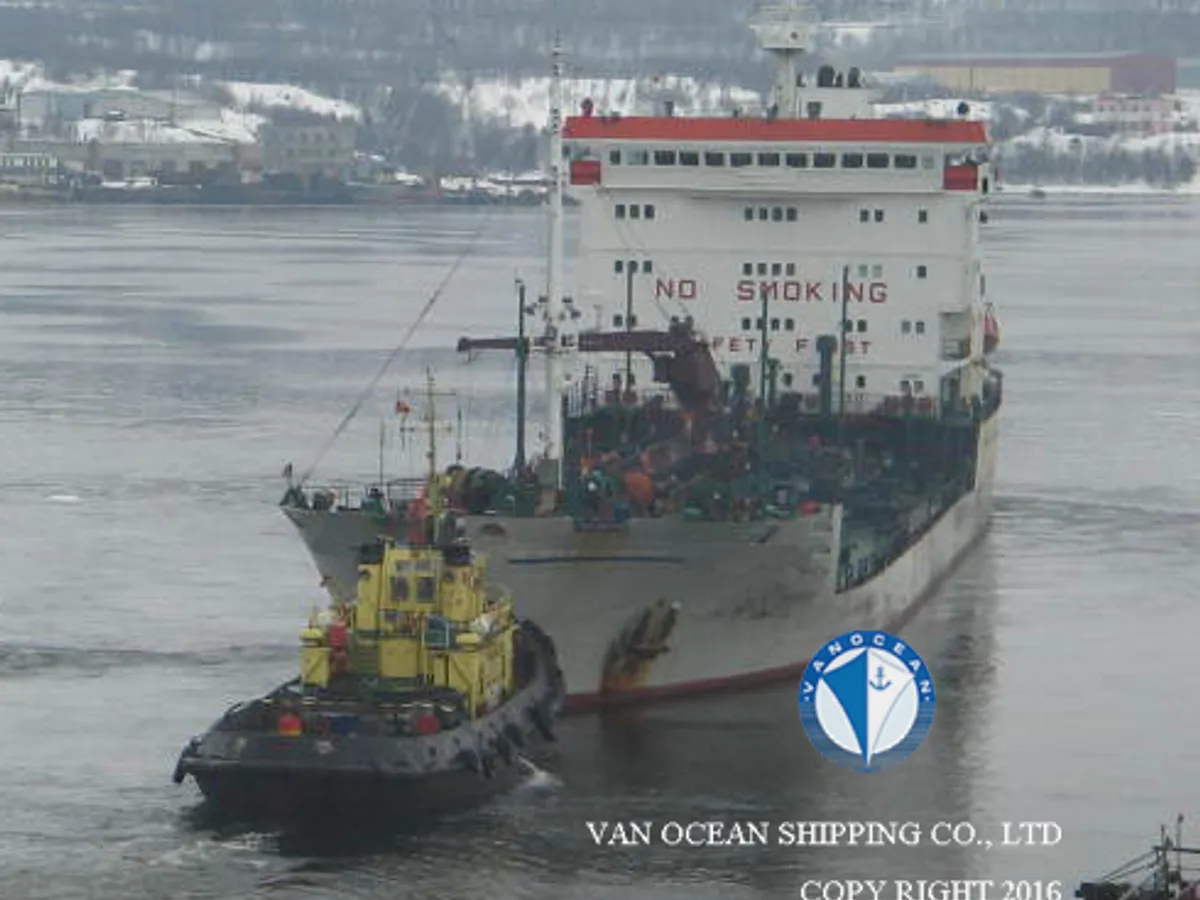 Oil/Chemical tanker for sale