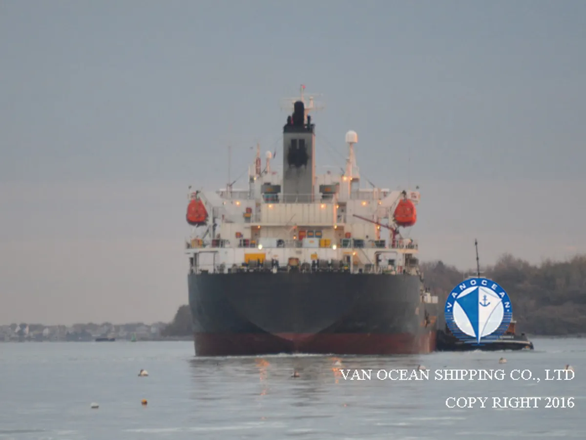 Oil/Chemical tanker for sale