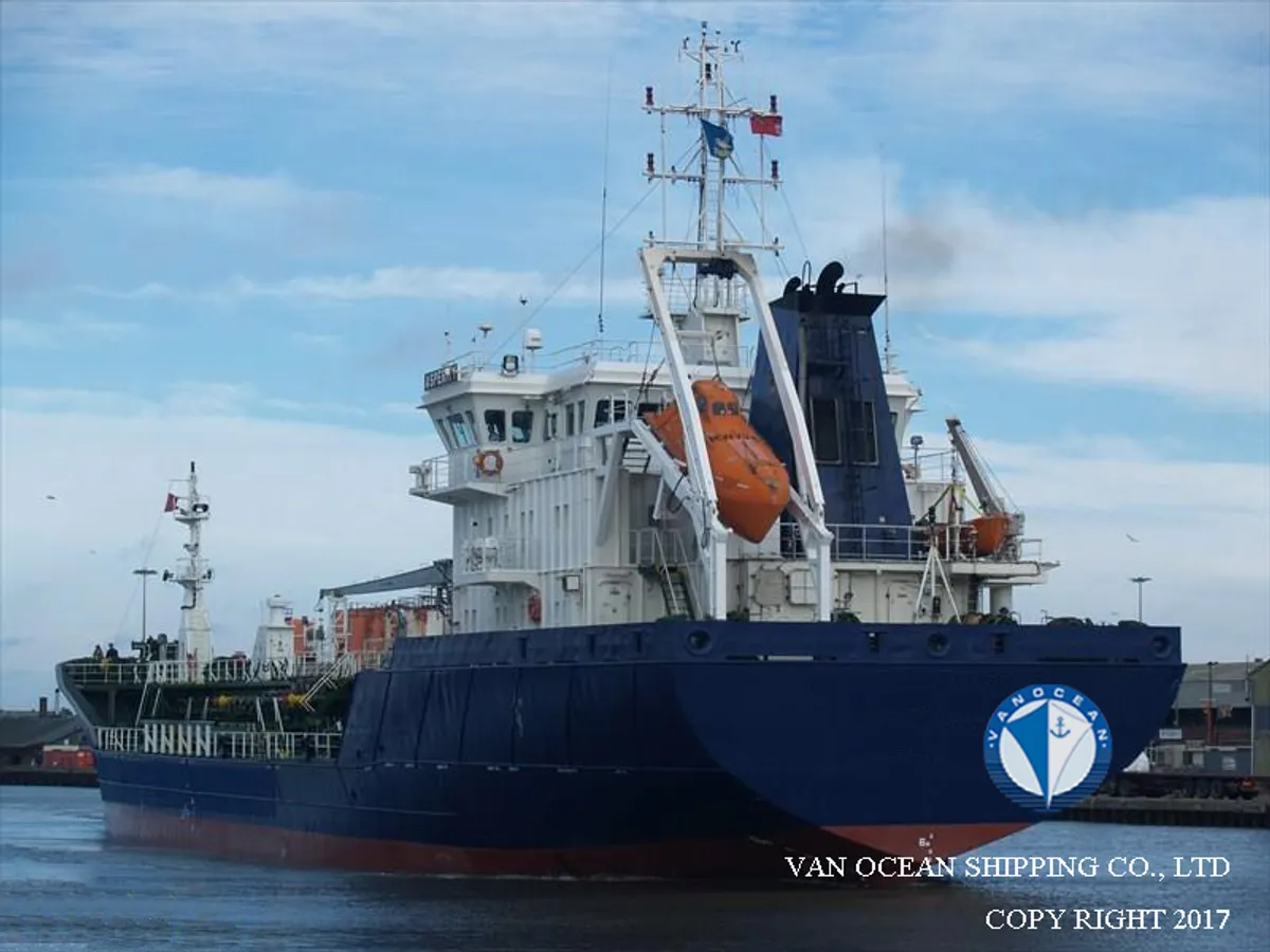 Oil/Chemical tanker for sale