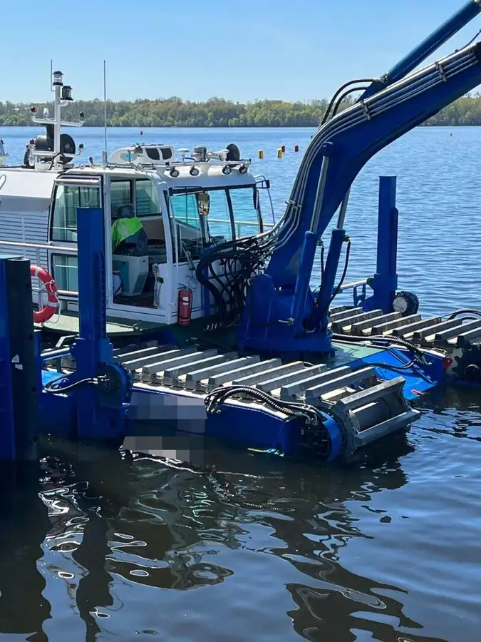 Dredger for sale