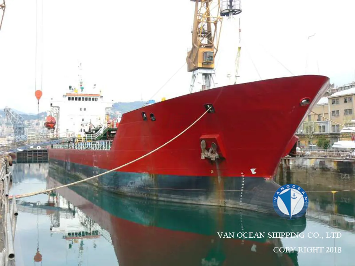 Oil/Chemical tanker for sale