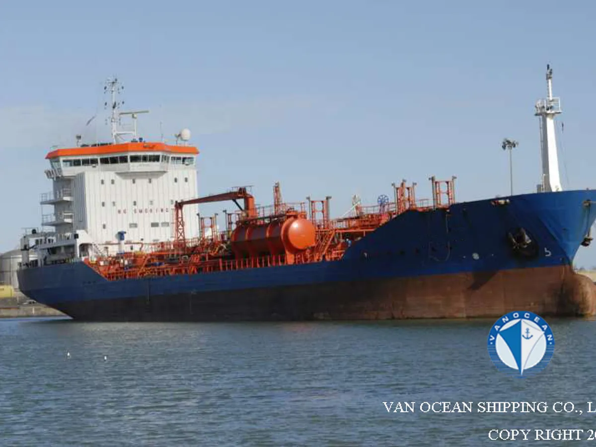 Oil/Chemical tanker for sale