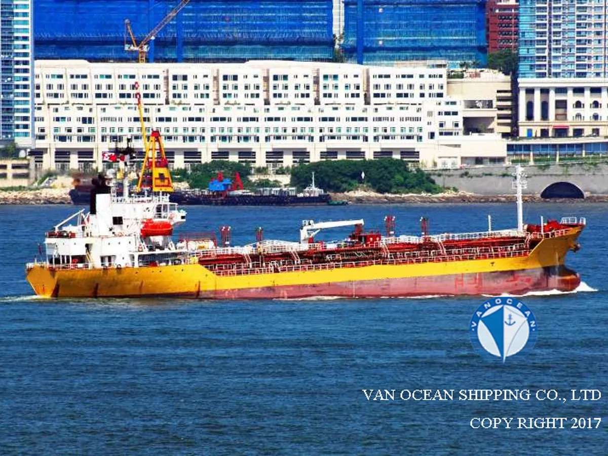Oil/Chemical tanker for sale