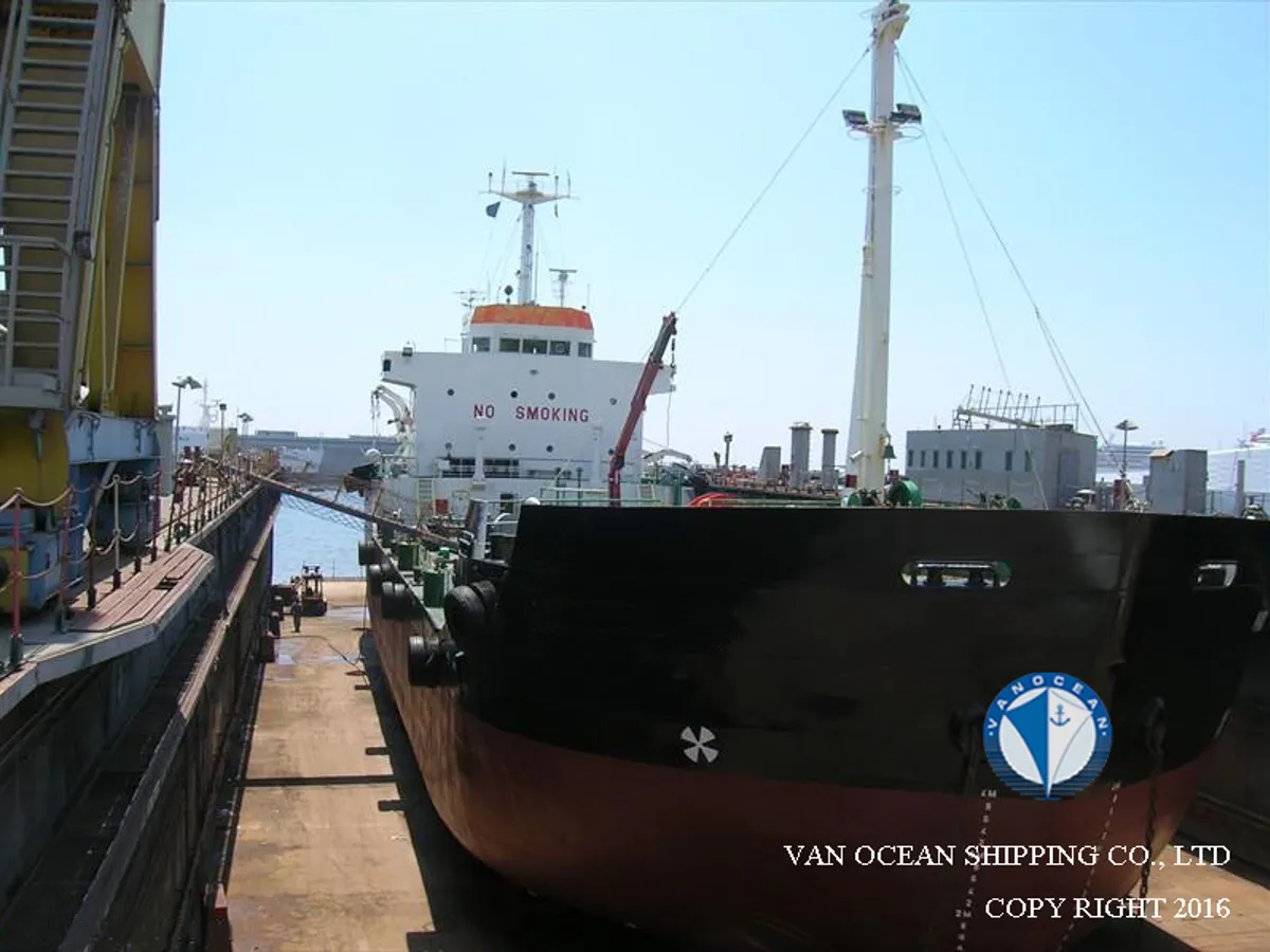 Oil/Chemical tanker for sale