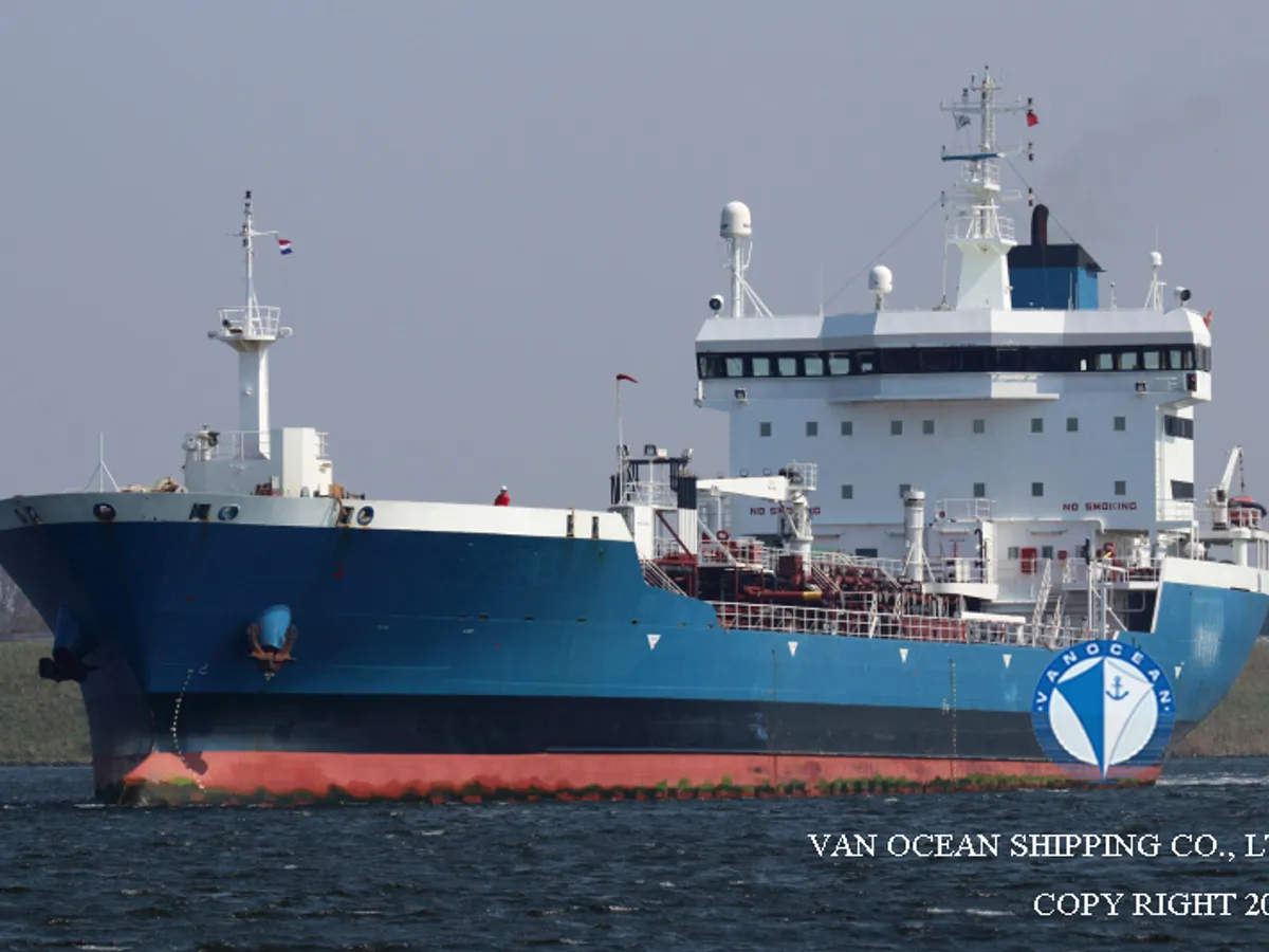 Oil/Chemical tanker for sale